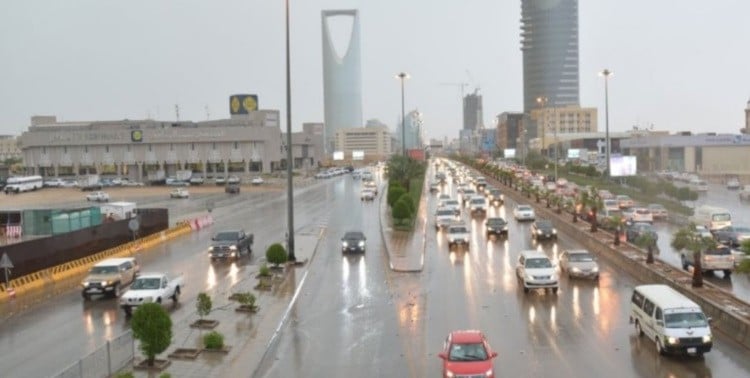تقلبات جوية في الطقس وتأثر بعض أجزاء المملكة العربية السعودية بفرص هطول زخات من الأمطار وستكون العاصمة الرياض من ضمن تلك المناطق